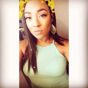 Meet your Posher, Sundae